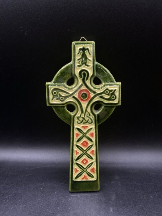 Other - Irish Celtic Cross Clara Crafts Red & Green Ceramic 8.5”